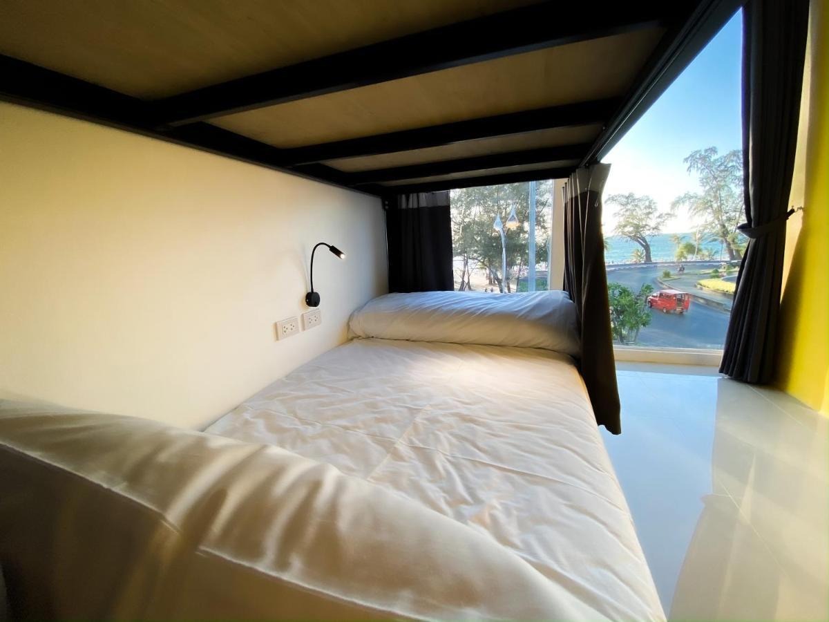 Fishtail Hostel Phuket Karon Exterior photo
